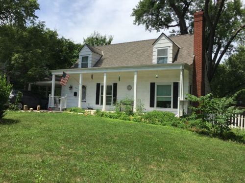 5300 Sycamore Dr, Shawnee Mission, KS 66205-2140