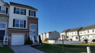 316 Mineral Dr, York, PA 17408-6293
