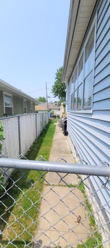 879 Hatch Ave, Saint Paul MN  55103-1329 exterior