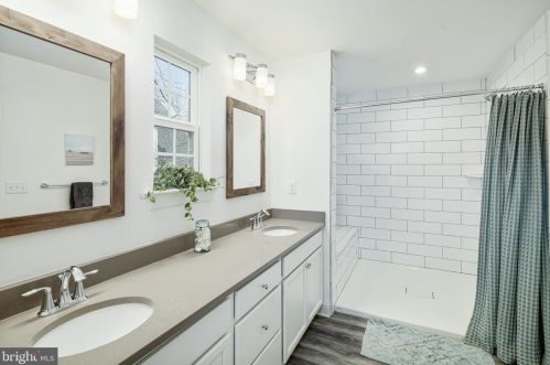 304 Lakeview Ave, Haddonfield NJ 08033-1609 exterior