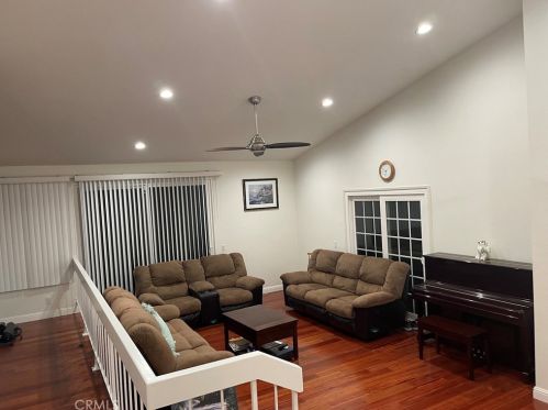 3 Deer Spg, Irvine CA  92604-3011 exterior