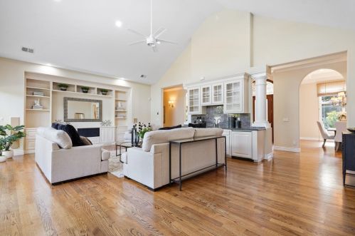 307 Verano Dr, Los Altos CA 94022-2345 exterior