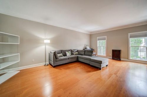 10 Frst Rdg Ct, Atlanta GA  30350-1802 exterior
