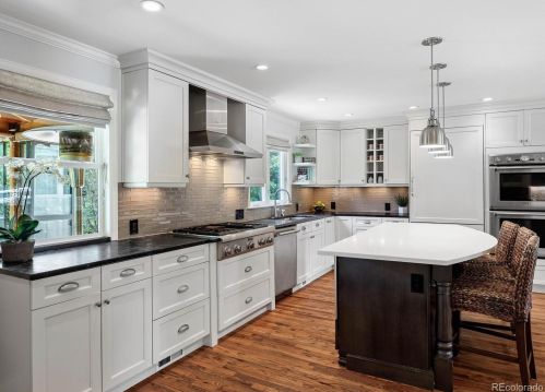 6940 Olive Way, Englewood CO 80112-1124 exterior