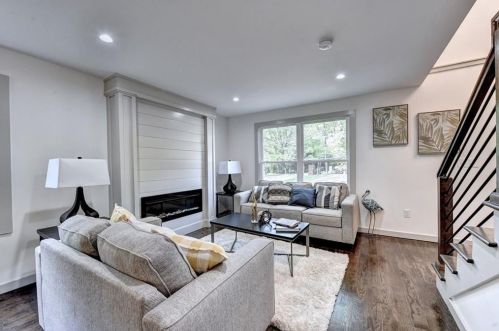 2322 Henderson Mill Ct, Atlanta GA  30345-2208 exterior