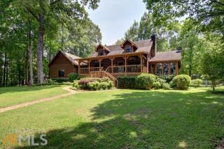 136 Tommys Ln, Jackson, GA 30233-4423