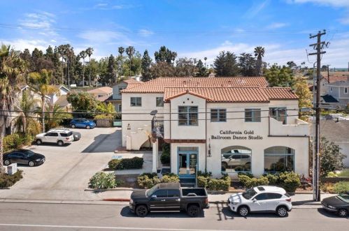 4647 Carpinteria Ave, Carpinteria, CA 93013-3359