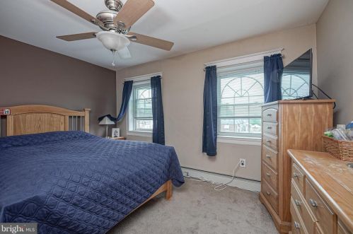 5724 Jackson St, Philadelphia PA  19148-2930 exterior