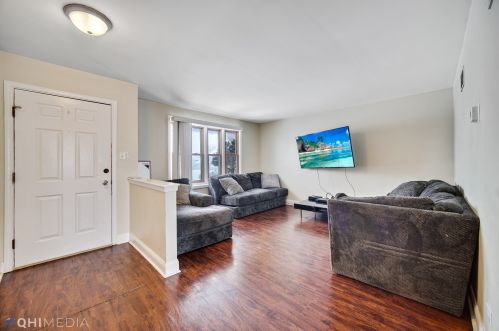 17219 Coventry Ln, Country Club Hills, IL 60478-4632