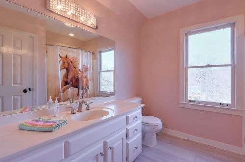 1775 Brandon Hall Dr, Atlanta GA  30350-3706 exterior