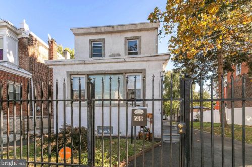 5913 Hegerman St, Philadelphia, PA 19135-4106