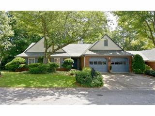 6200 Meadow Run Ct, Norcross, GA 30092-4622