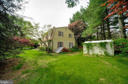 2502 Burgundy Dr, Fallston MD  21047-2112 exterior