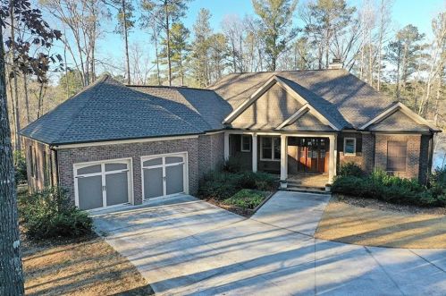 1409 Monroe Dr, Monroe, GA 30655-5605