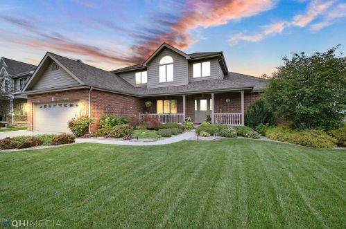 10032 New Devon St, Hammond, IN 46321-9156