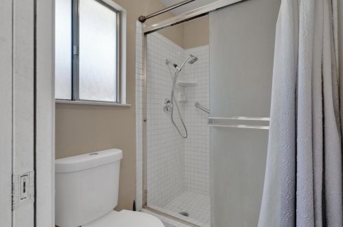 945 Madison Ave, Los Banos CA 93635-4820 exterior