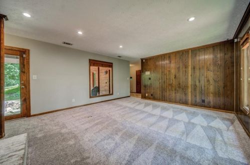 5055 Shore Dr, Conyers GA  30094-4711 exterior