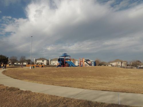 9936 Long Rifle Dr, Fort Worth, TX 76108-4170