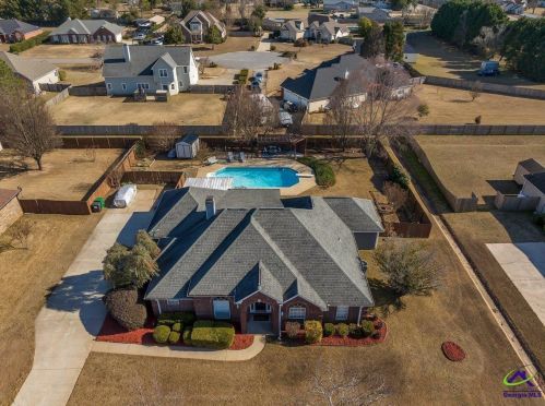102 Brentwood Dr, Warner Robins GA  31088-2009 exterior