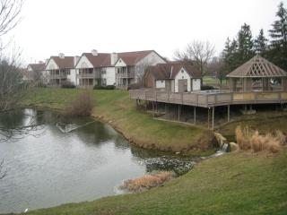 6043 Shadow Lake Cir, Columbus OH  43235-7585 exterior