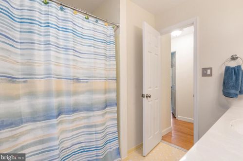 14032 Cricket Ln, Silver Spring MD 20904-5918 exterior