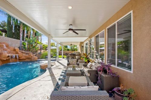 9564 Chandelle Way, Riverside CA  92508-6810 exterior