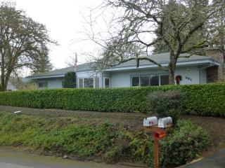 451 Leland St, Roseburg OR  97470-3842 exterior