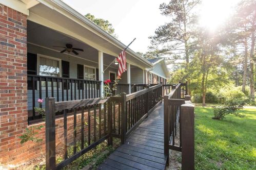 50 Terry Ter, Carrollton, GA 30117-7525