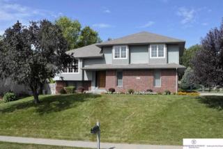 3214 202nd St, Omaha, NE 68022-1899