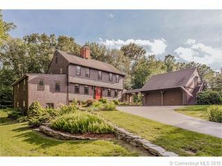 22 Farmcliff Dr, Glastonbury, CT 06033-4121