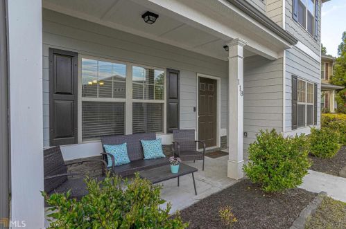 118 Macalester Dr, Newnan, GA 30265-6276
