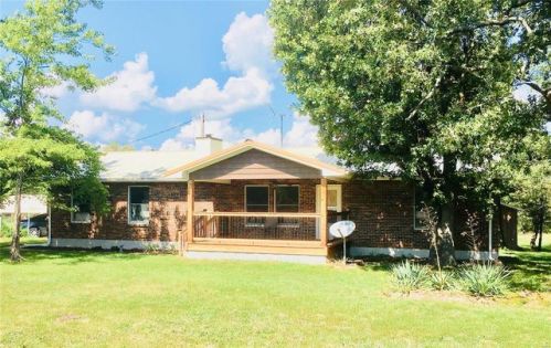 13440 Gatsby Ln, Lebanon, MO 65536-6601