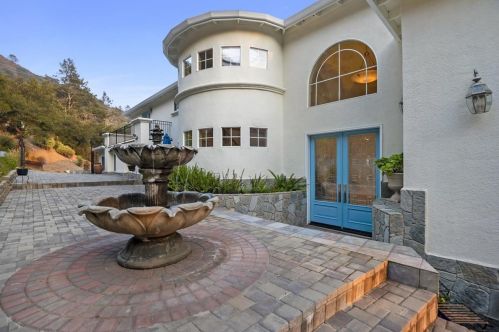 20995 Panorama Dr, Los Gatos, CA 95033-8631