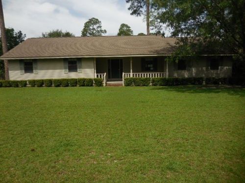 115 Pine Hill Cir, Camilla, GA 31730-3905
