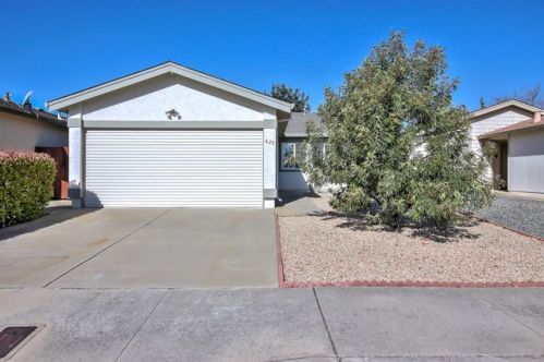 625 Cedar Dr, Watsonville, CA 95076-3538