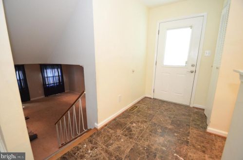 6305 Alberta St, Springfield VA  22152-1920 exterior