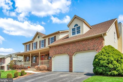 932 Sunny Hill Ln, Harrisburg, PA 17111-4663