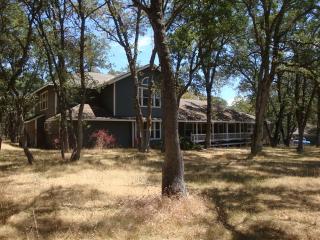 4061 Thunderbird Ln, Rescue, CA 95672-9334