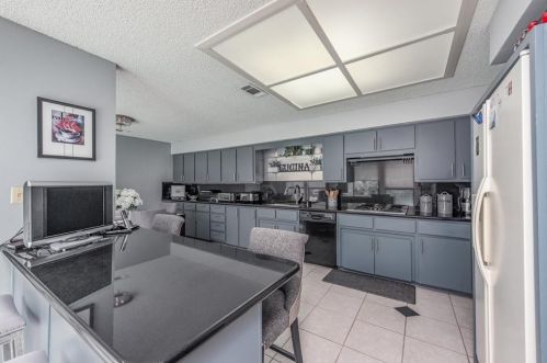 16314 Amberwood Rd, Dallas TX  75248-2814 exterior