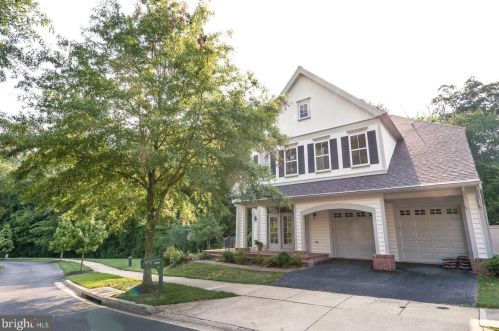 17700 Hidden Garden Ln, Ashton, MD 20861-3650
