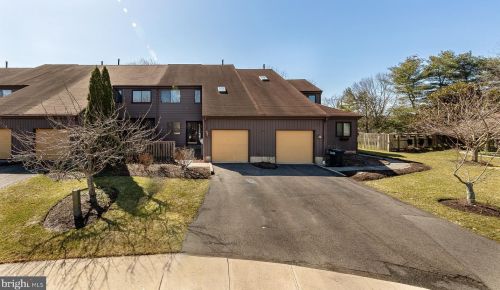 62 Jacob Ct, Trenton, NJ 08628-3345