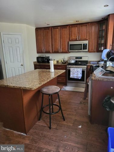 1805 Carters Grv Dr, Silver Spring MD 20904-6626 exterior