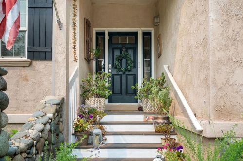 2571 Sunrise Dr, Meadow Vista, CA 95722-9540