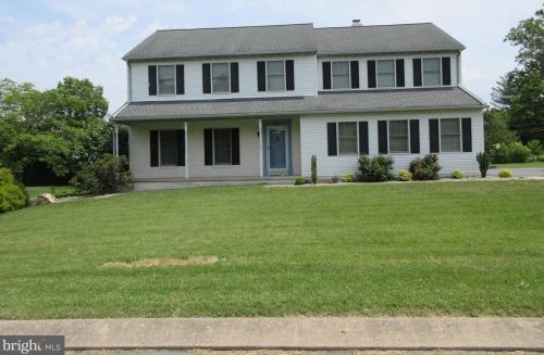 2605 Paddock Ln, Lancaster, PA 17603-4164