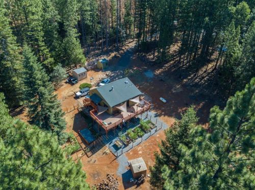 29041 Ridge View Rd, Michigan Bluff, CA 95631-9739
