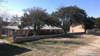 107 Durango Pass, Comfort, TX 78013-3301