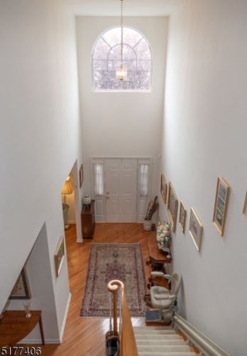 25 Apgar Ct, Flemington, NJ 08822-6833
