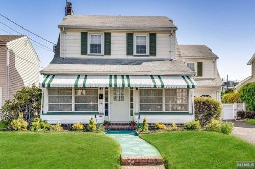 66 Oldis St, Rochelle Park, NJ 07662-3815