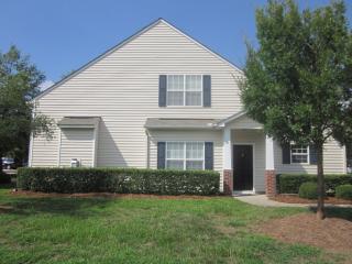 2 Chownings St, Durham, NC 27713-8224