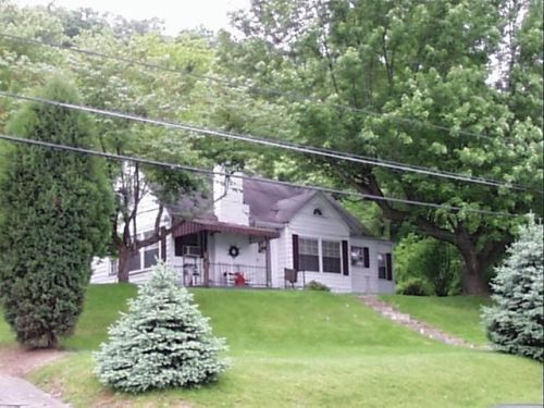 4883 Ohio River Rd, Huntington WV  25702-9648 exterior